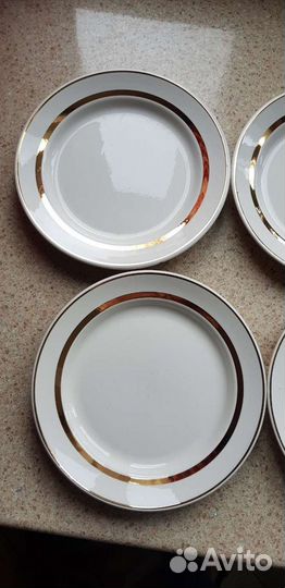 Тарелка новые второй сорт