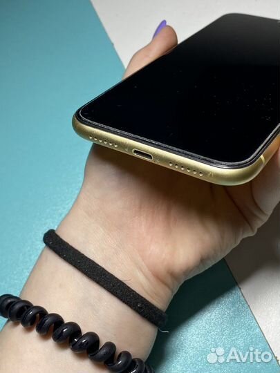 Телефон iPhone xr 128гб