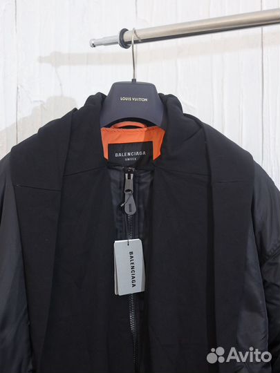 Бомбер Balenciaga Incognito Bomber Jacket