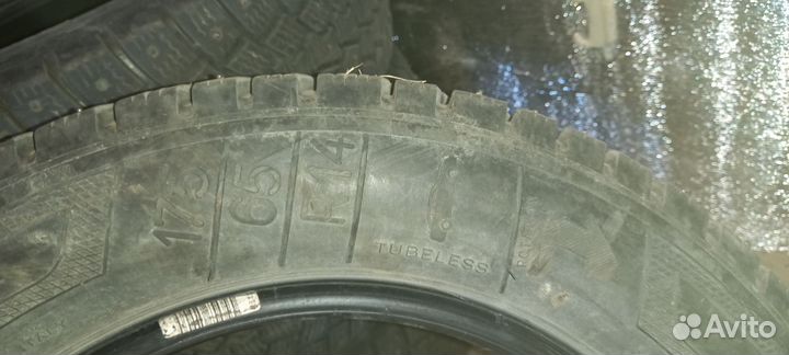 Kapsen SnowShoes AW33 175/65 R14