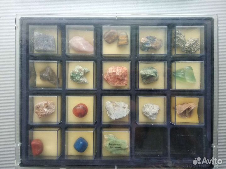 Минералы сокровища Земли (камни)