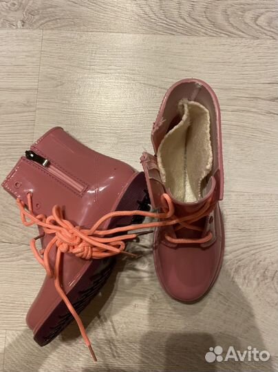 Резиновые сапоги новые 30