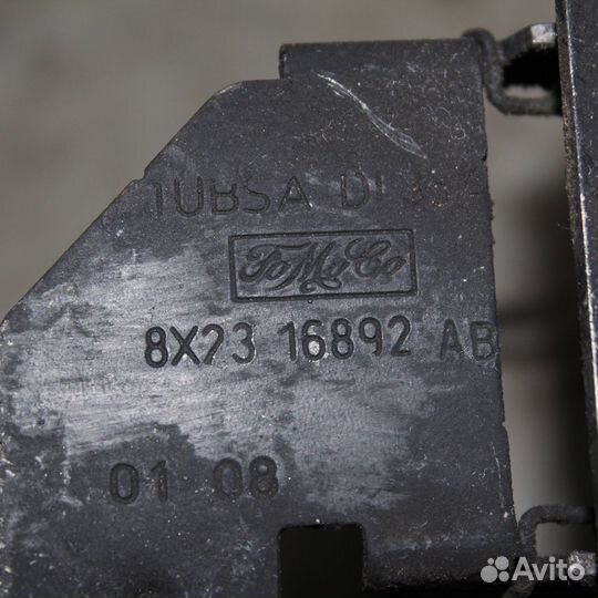 Крючок капота XF