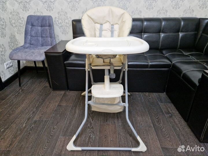 Стульчик для кормления со столиком складной