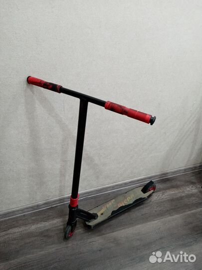 Трюковой самокат