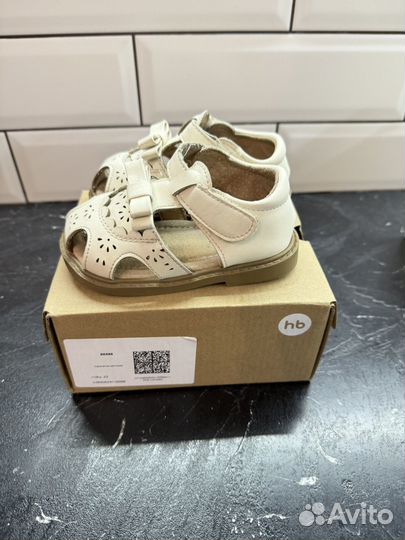 Сандалии для девочки