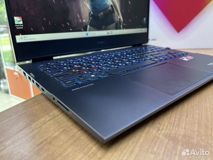 HP omen Ryzen 5 5600 + RX 6600M + 144 Hz