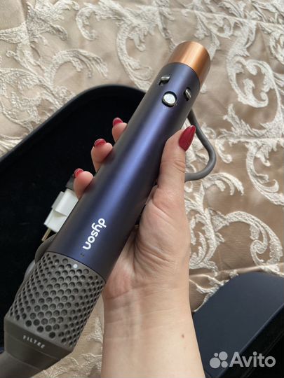 Фен-стайлер Dyson