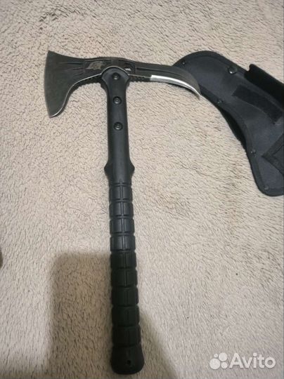 Топор туристический