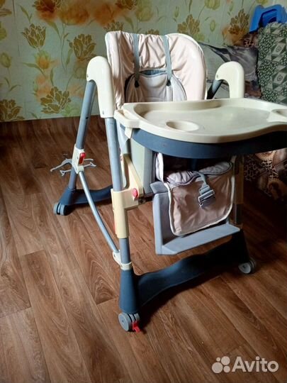 Стульчик для кормления