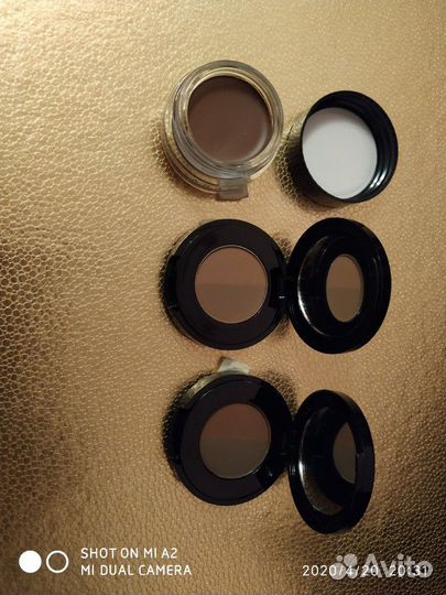 Помадка и тени для бровей от Anastasia Beverly