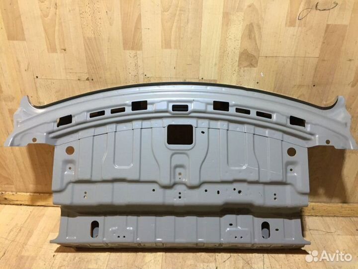 Панель крышки багажного отделения Hyundai Accent
