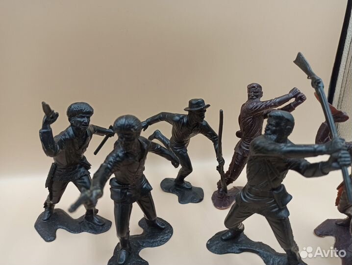 Пластмассовые фигурки. Солдаты СССР 6шт