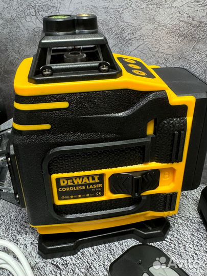 Лазерный уровень DeWalt 4D нивелир 16 линий