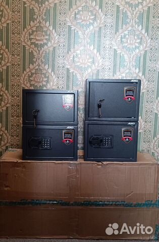 Сейф оружейный пистолетный (новый)