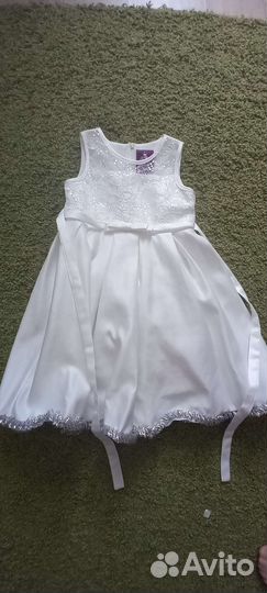 Нарядное платье для девочки 104
