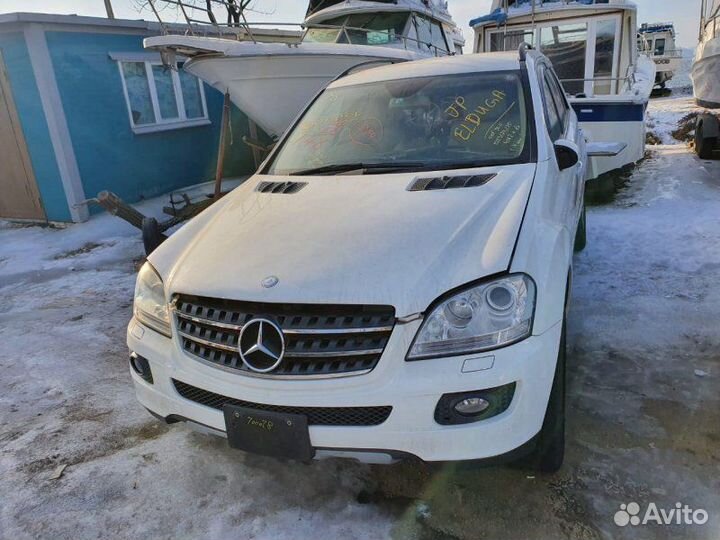 Дефлектор воздушный Mercedes Benz Ml 350 W164.186