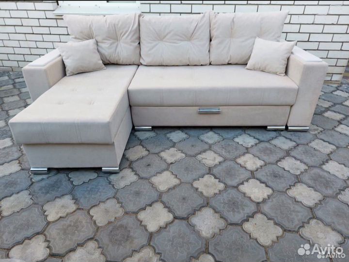 Диван угловой # 80