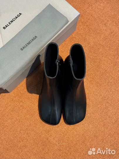 Ботинки женские Balenciaga