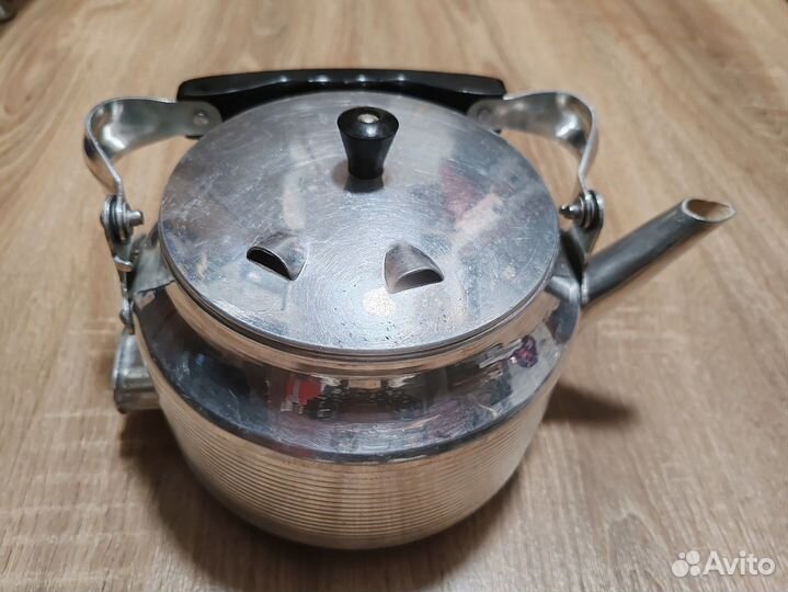 Чайник электрический,металлический