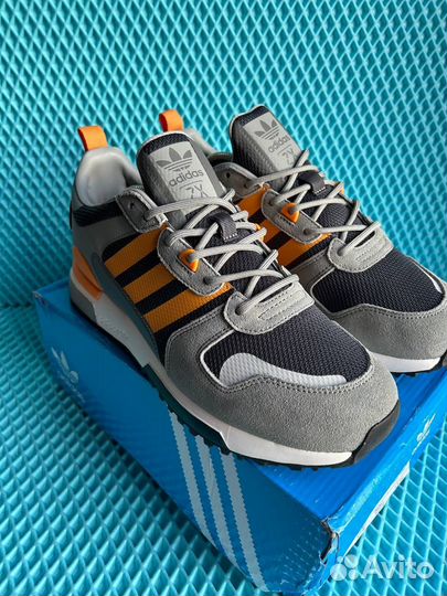 Кроссовки adidas zx700 hd grey 41-45