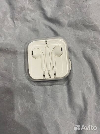 iPhone SE, 32 ГБ