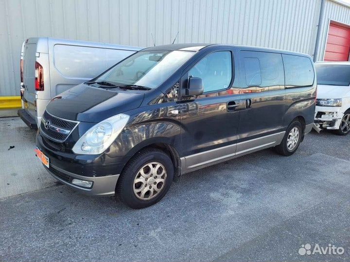 В разборе Хендай H1 Хендай Гранд Старекс 2.5 D4CB