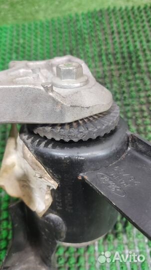 Опора (подушка) двигателя правая Ford Fiesta (CB1