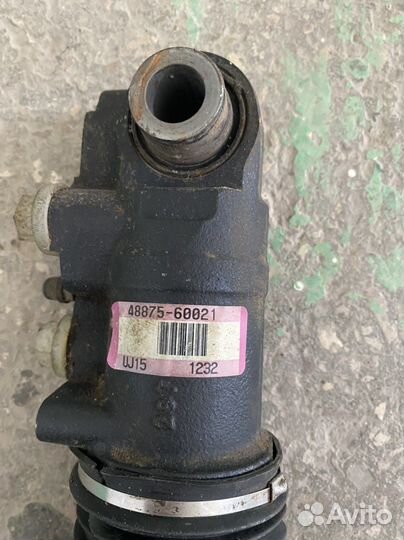 Амортизатор kdss toyota LC 200 48875-60021