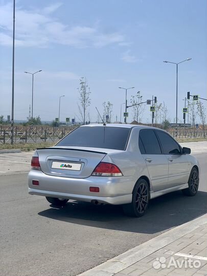 Mitsubishi Lancer 1.6 МТ, 2003, 323 000 км