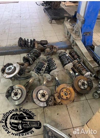 Поворотные кулаки левый правый Volkswagen Golf 4