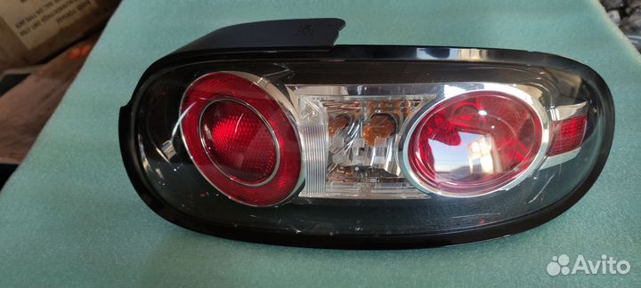 Задний Левый фонарь Мазда Mx5