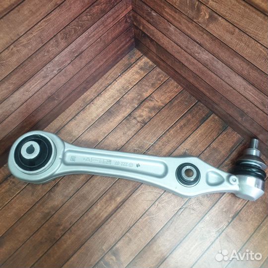 Рычаг правый Mercedes W222 S 350 4-matic новый