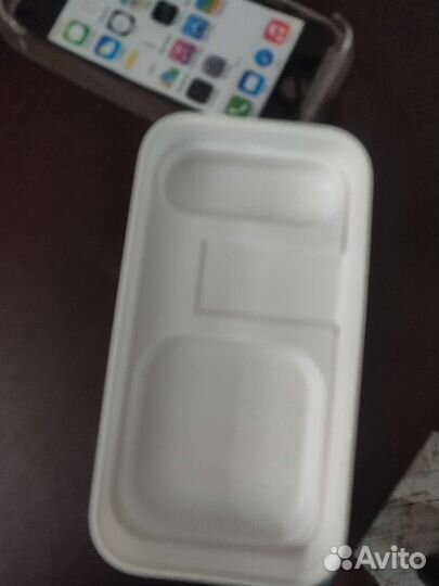 Коробка от iPhone 5 c