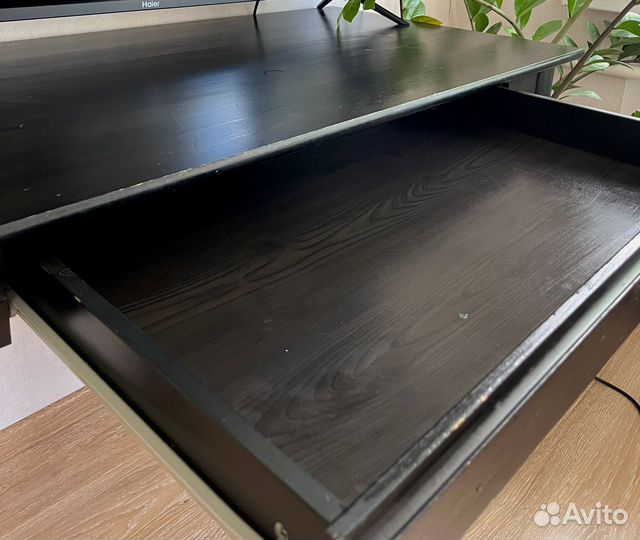 Письменный стол