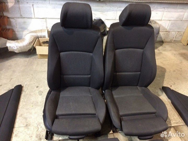 Комплект салона на АКПП автомобиль Bmw e90