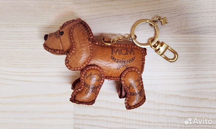 Брелок для ключей MCM