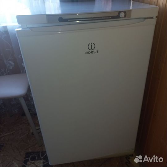 Морозильник indesit