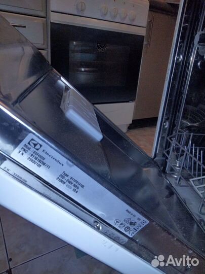 Посудомоечная машина electrolux