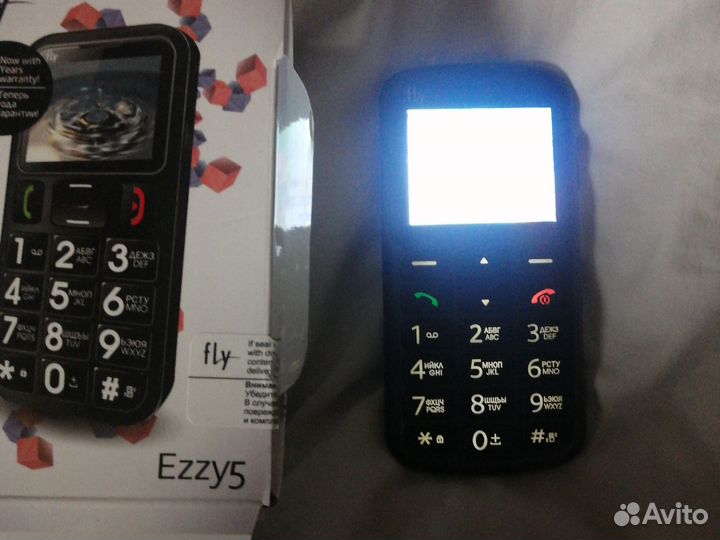 Телефон Fly Ezzy5