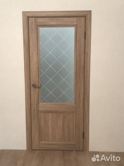 Монтажник межкомнатных дверей