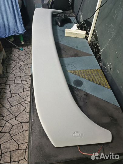 BMW Е34 Спойлер Hакладка Багaжника Hеllа бmb E34