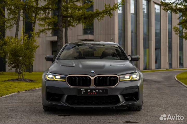 Аренда авто BMW M5 CS