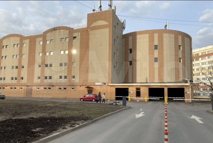 Машиноместо, 15 м²