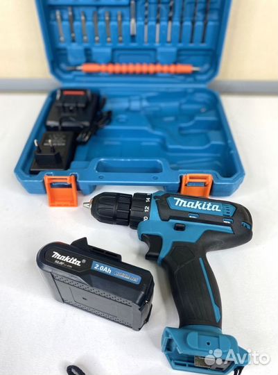 Шуруповерт Makita 14v + набор