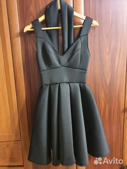 Нарядное платье золотой песок 40