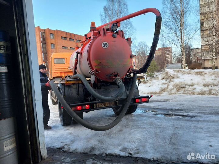 Откачка септиков, выгребных ям, илосос