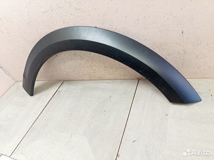 Накладка переднего крыла правого