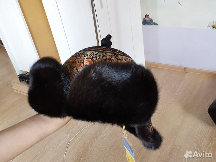 Норковая шапка с отделкой