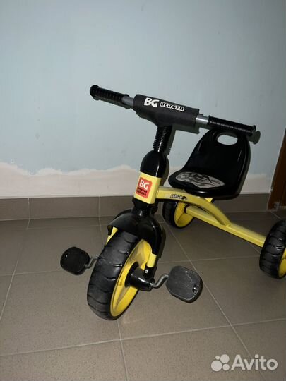 Трехколесный велосипед от 1 до 4 лет